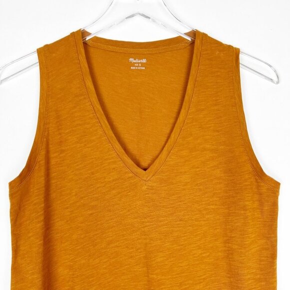 Madewell Whisper Cotton V-Neck Tank. Spiced Olive. Size S - Picture 4 of 11